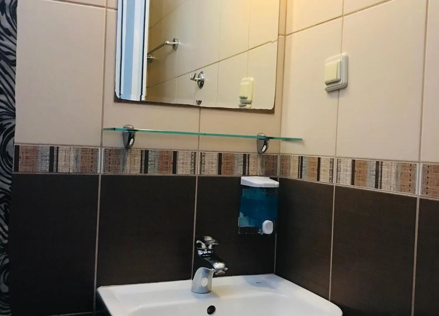 Cam Hotel Gümbet